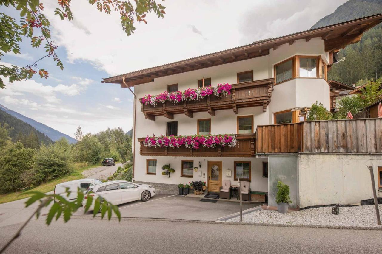 Ferienwohnungen Mischbach Neustift im Stubaital Exterior photo